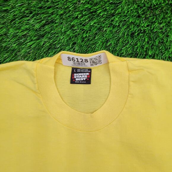Vintage 80s Amaretto Disaronno Liqueur Shirt Medium 20x28 Yellow - Picture 8 of 12
